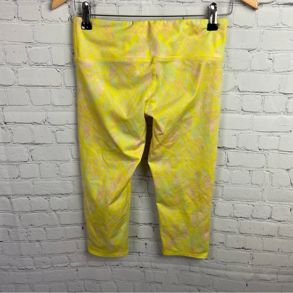 Alo Airbrush Cropped Leggings